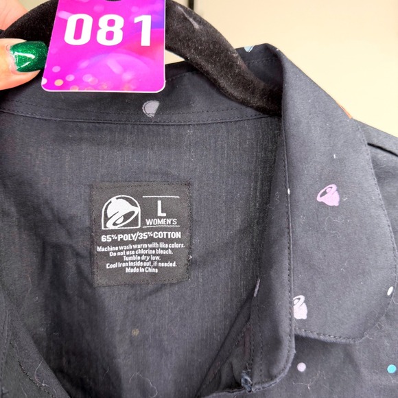 Taco Bell Women's Black Long Sleeve Button Up Shirt Size L Taco Print - Picture 2 of 3